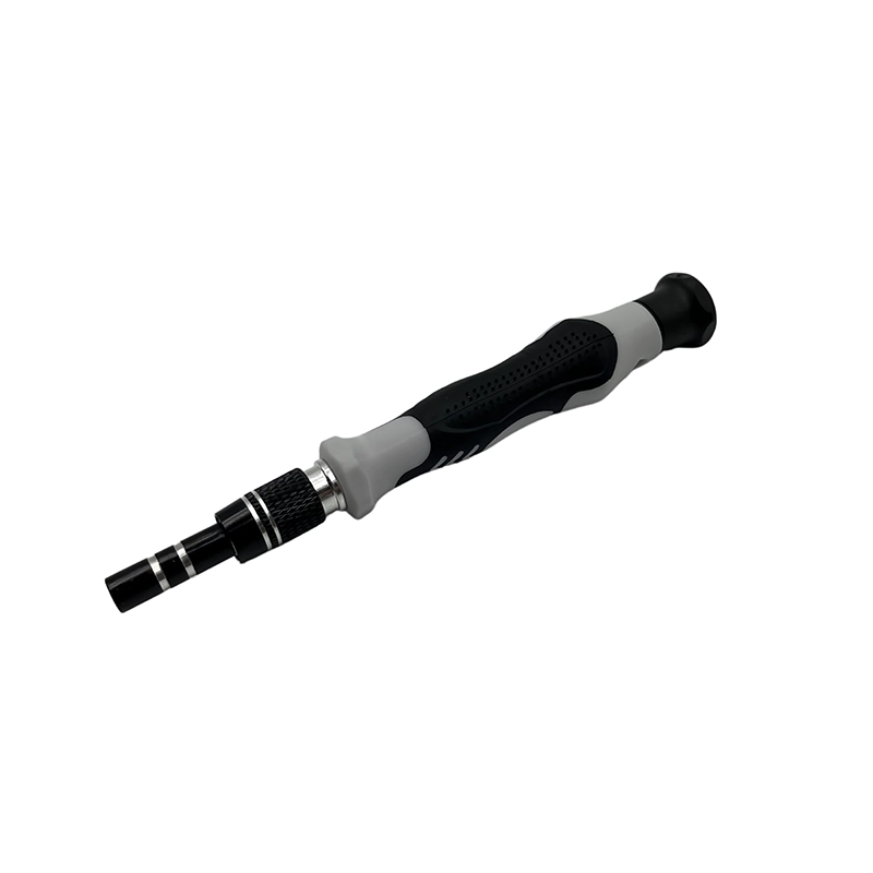 132-in-1 Screwdriver Set - Manual — working application detail — thumbnail